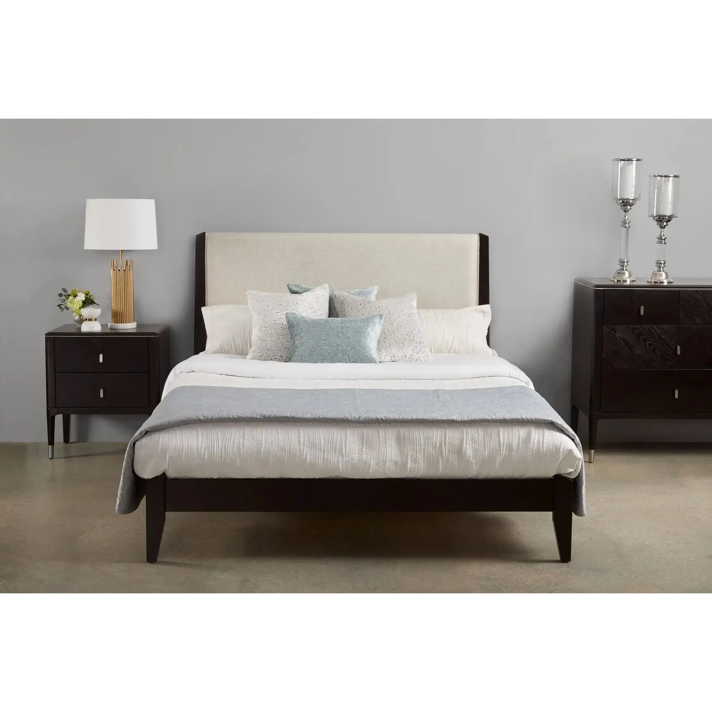 Colette Wood Dresser with Silver Knobs – Ample Storage for Modern Home