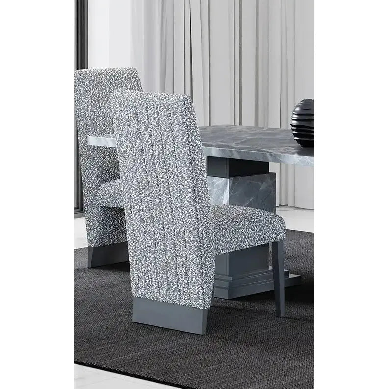 Dining chairs with textured backrests 