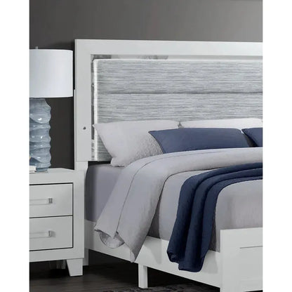 Headboard of Lucia bed